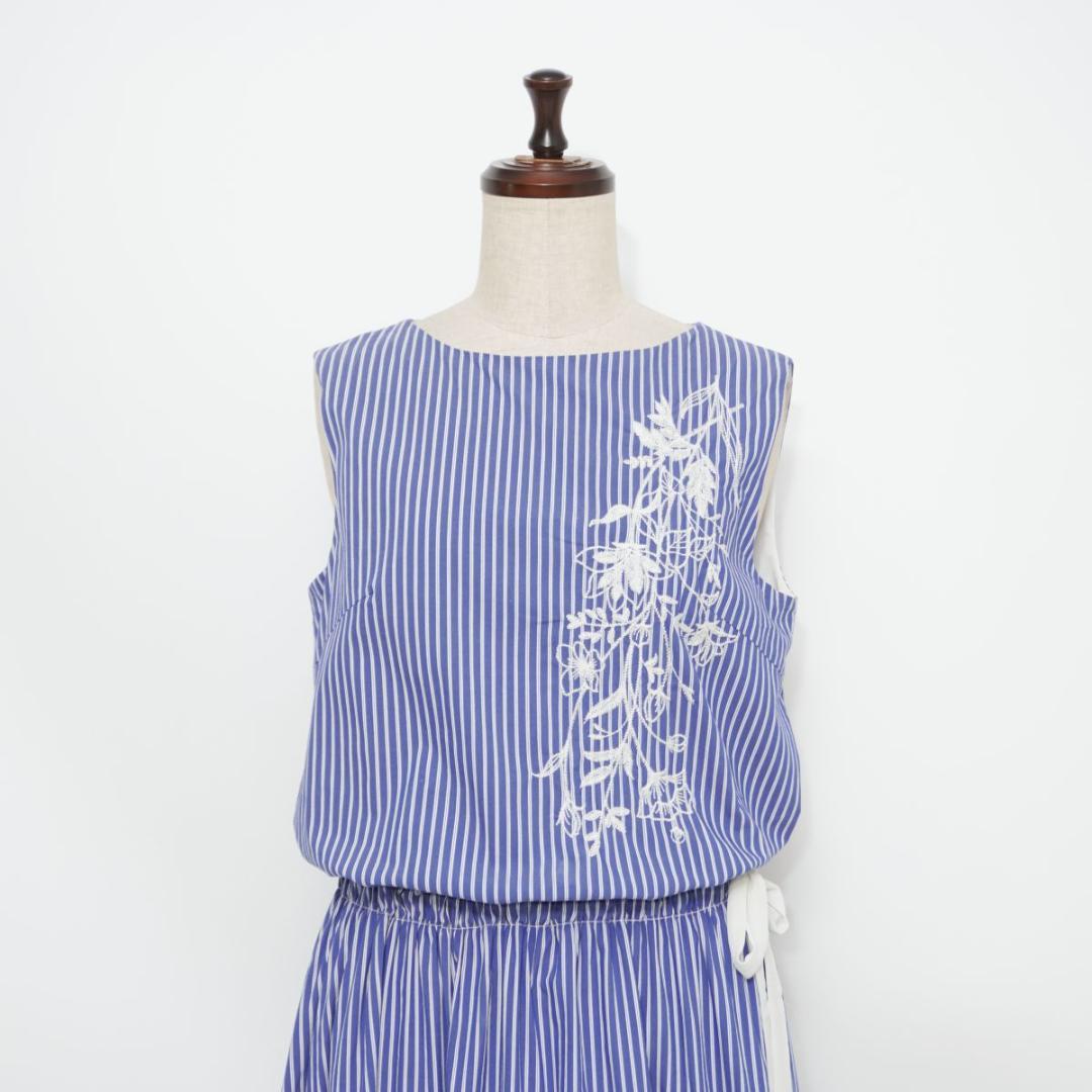 美品 グレースコンチネンタル 刺繍ロングワンピース 青 サイズ36*JD315