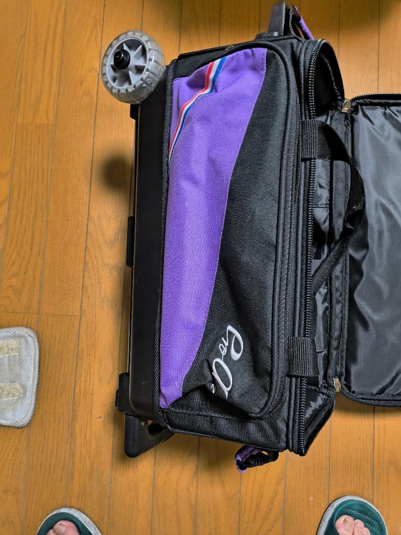 ABS ボウリングバッグ2個用　大変綺麗!! シューズも2足入れられます