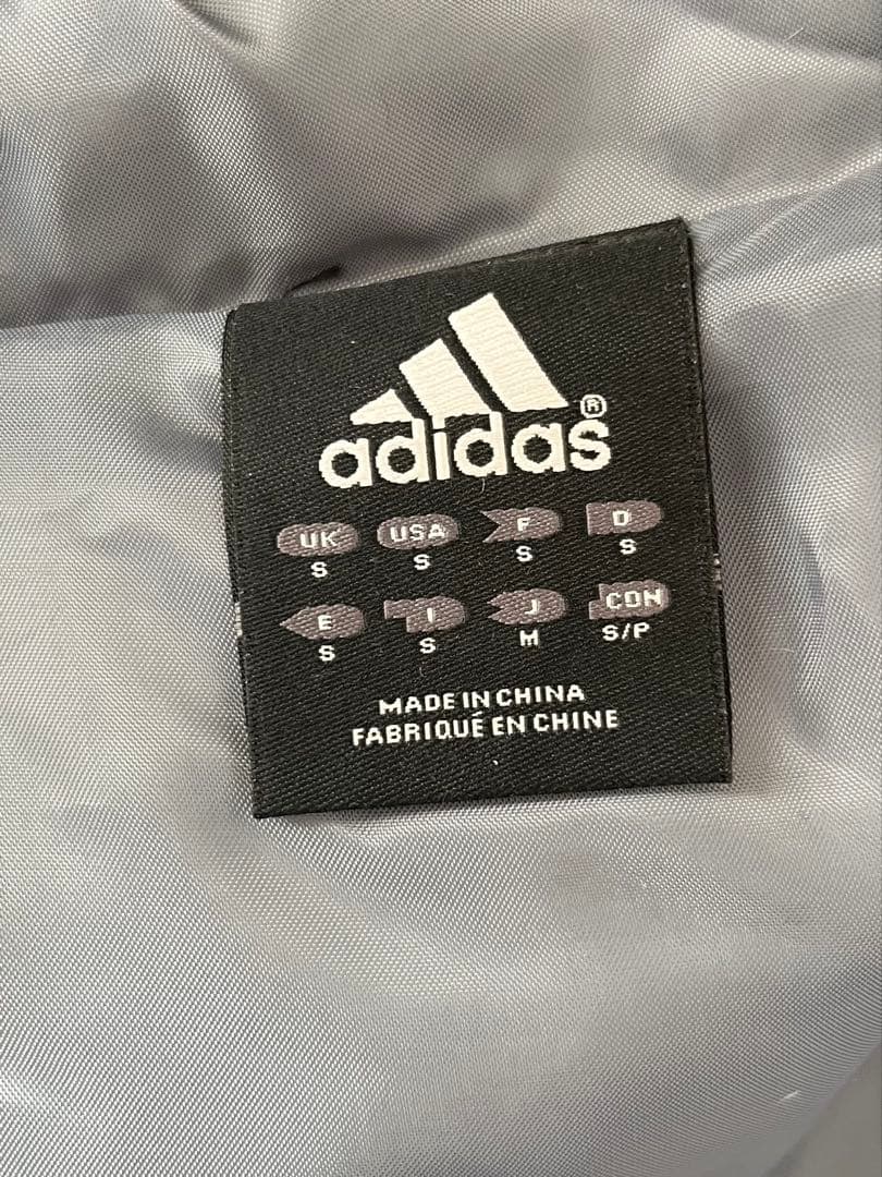 アディダス　adidas ダウンコート　ベンチコート　メンズ　Mサイズ