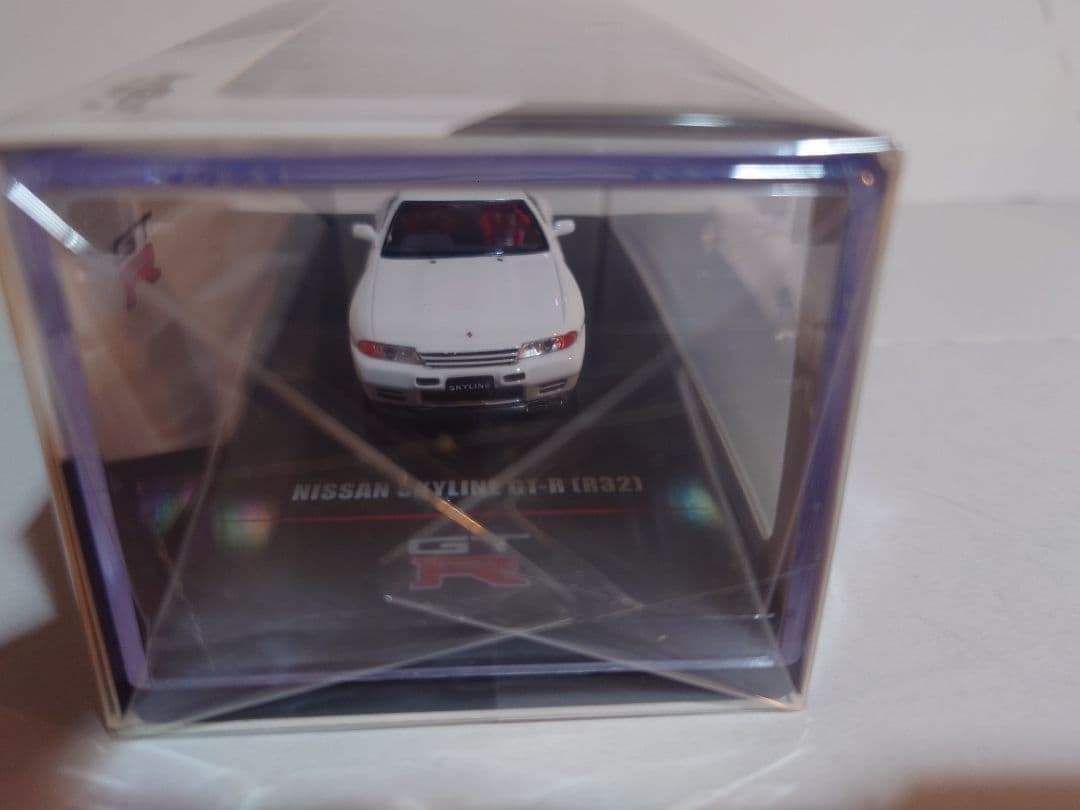 イノモデル　日産　スカイライン　GT-R R32 BNR32 1/64