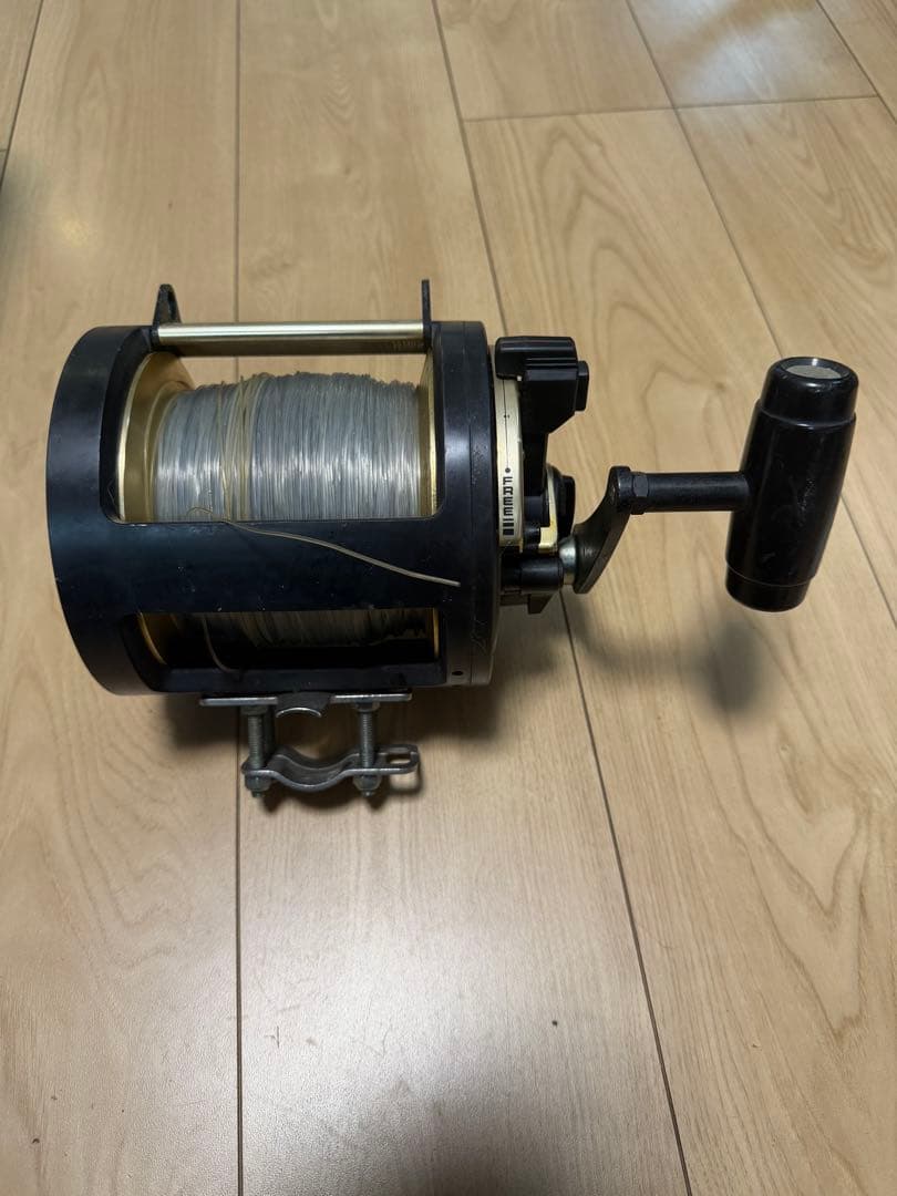 TRITON TROLLING SERIES 80W 両軸リール