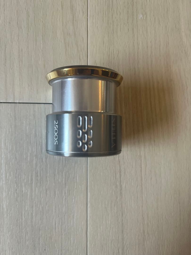 シマノ　SHIMANO 18ステラ純正2500 スプールのみ