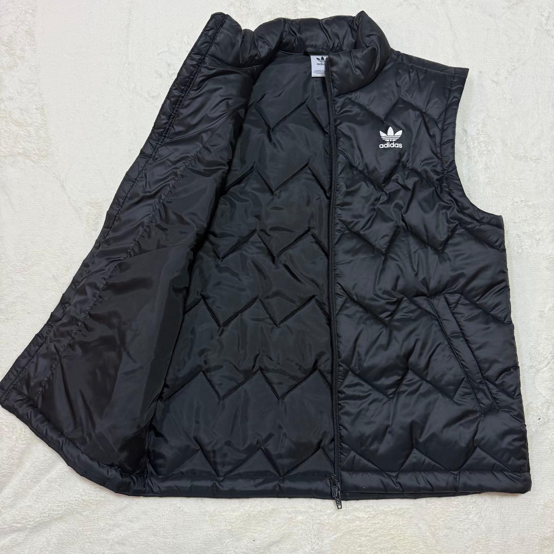【極美品】adidas ブラック ダウンベスト　キルティングベスト　黒　L