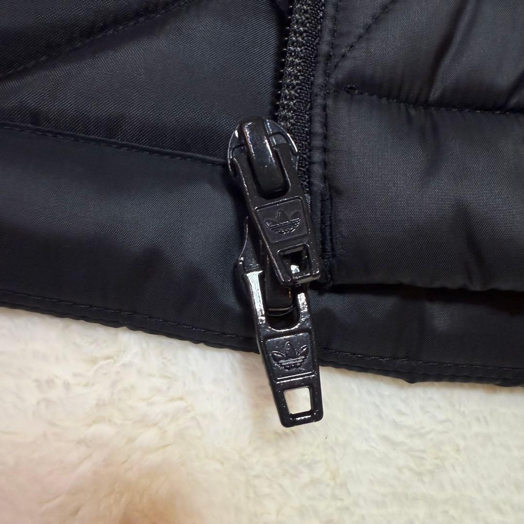 【極美品】adidas ブラック ダウンベスト　キルティングベスト　黒　L