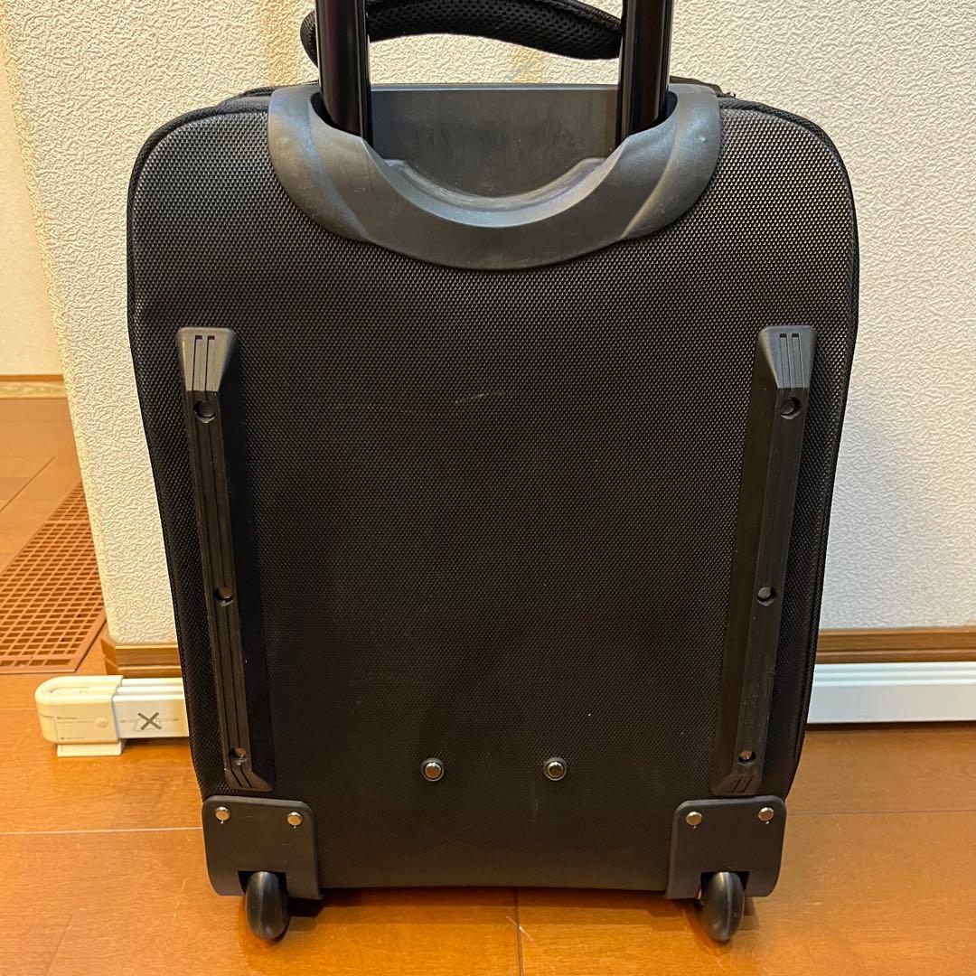 タグ付き　タイトリスト　二輪　キャリーバッグ　ブラック