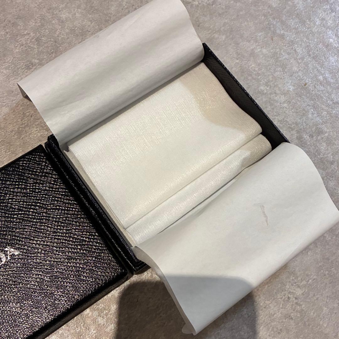 PRADA ブラック キーケース 箱付き　プラダ レディース ゴールドロゴ