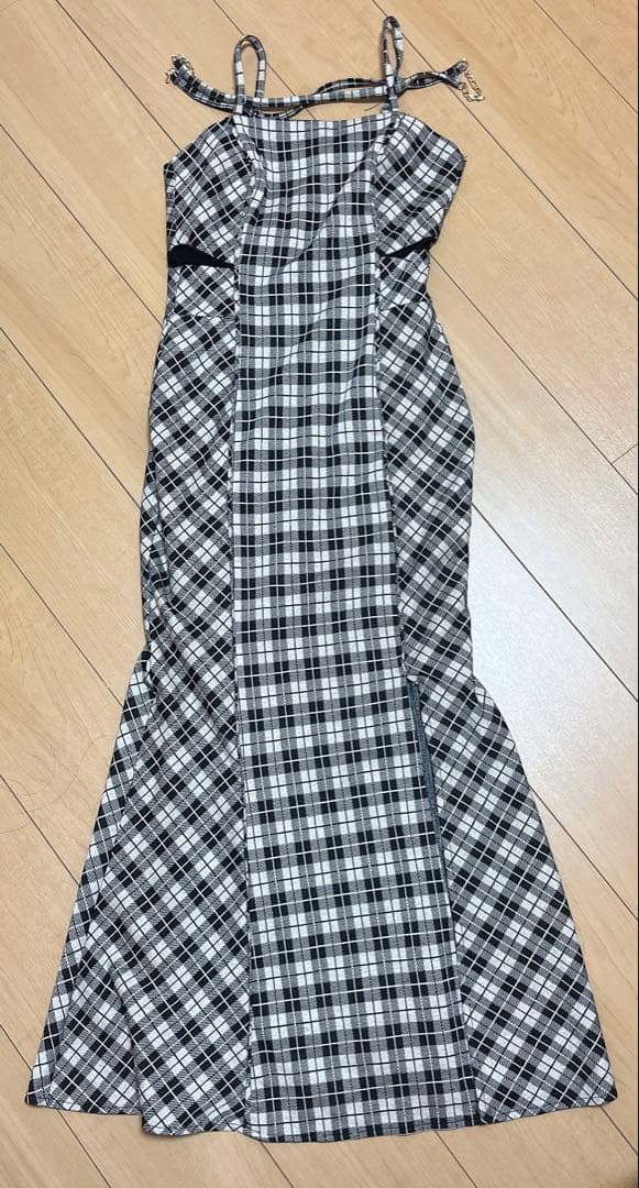 LIP SERVICE ワンピース サイドシアーマーメイドキャミワンピース
