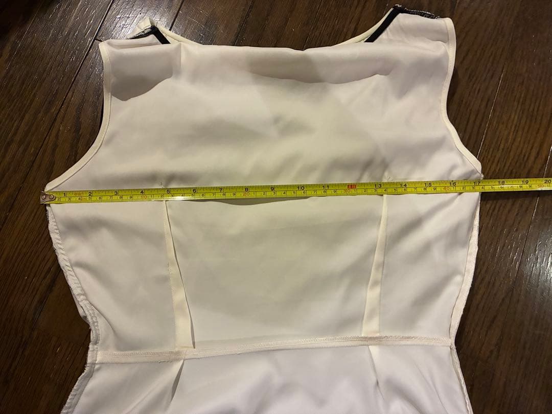 JENNEジェンヌ　2wayケープレイヤードワンピース