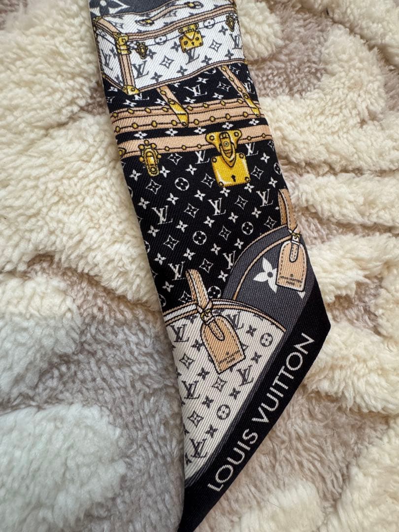 LOUIS VUITTON スカーフ シルク