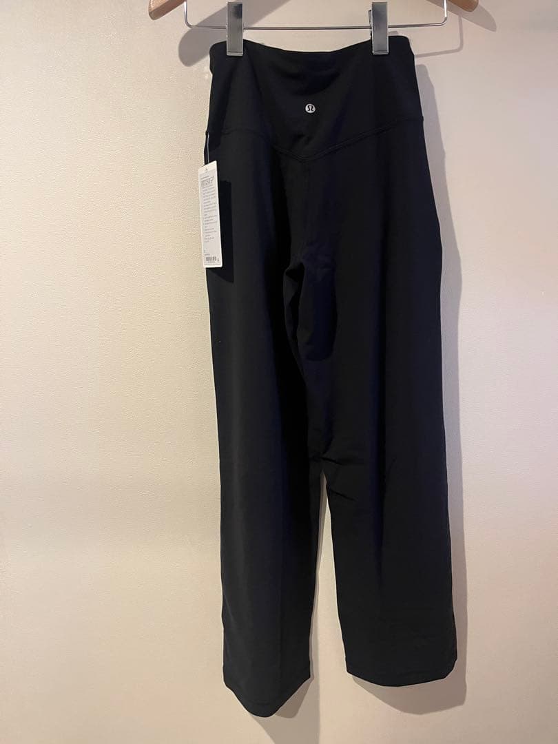 新品タグ付アジアフィットS ルルレモンAlignハイライズワイドレッグ