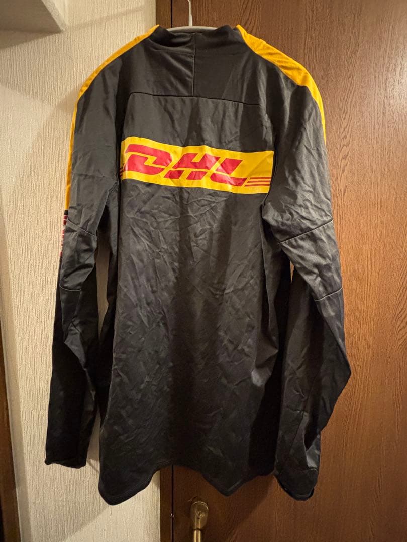 浦和レッズ ウィンドブレーカー