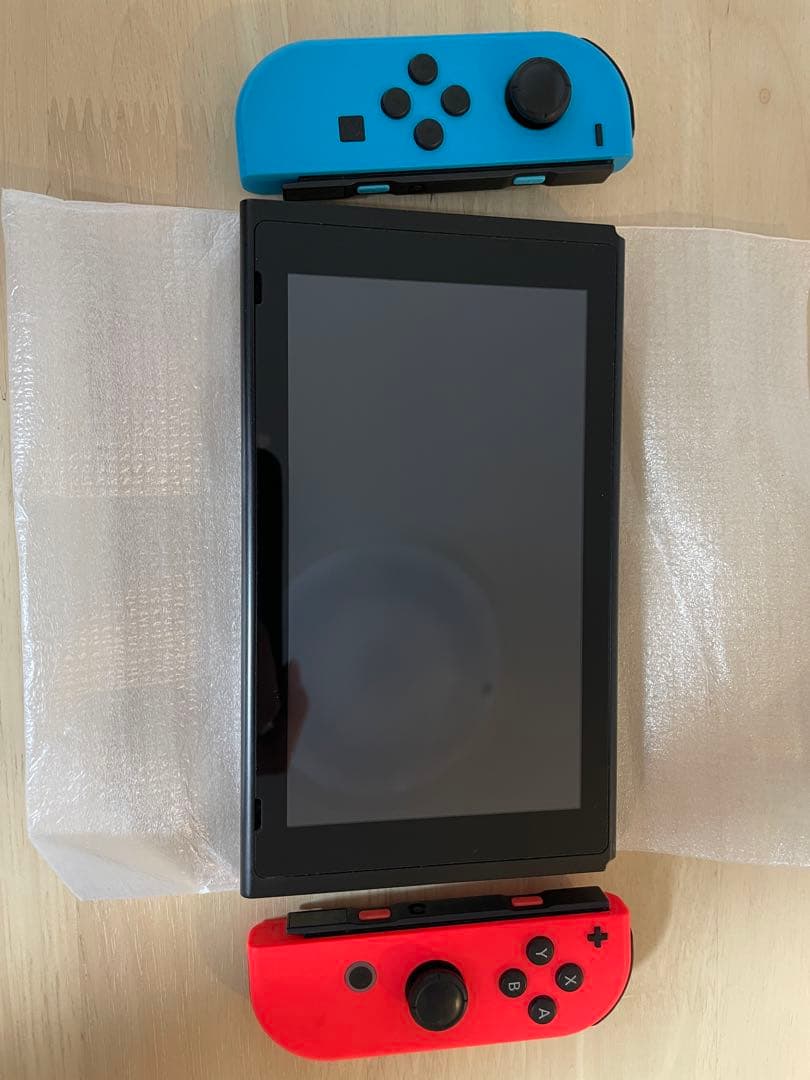 【ホリパッド/ケース付】Nintendo Switch ニンテンドースイッチ本体