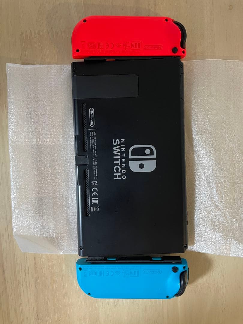 【ホリパッド/ケース付】Nintendo Switch ニンテンドースイッチ本体