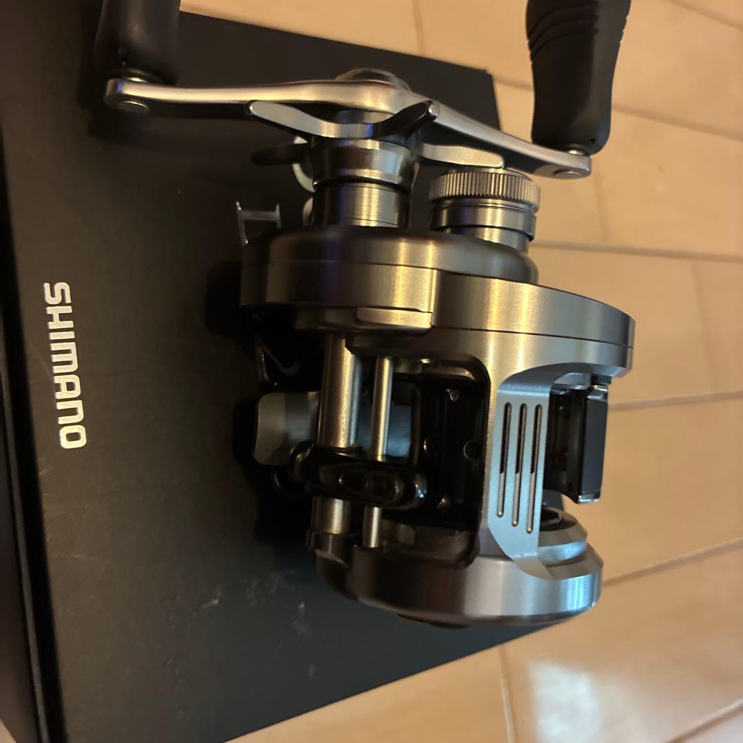 SHIMANO CONQUEST DC200 ベイトリール