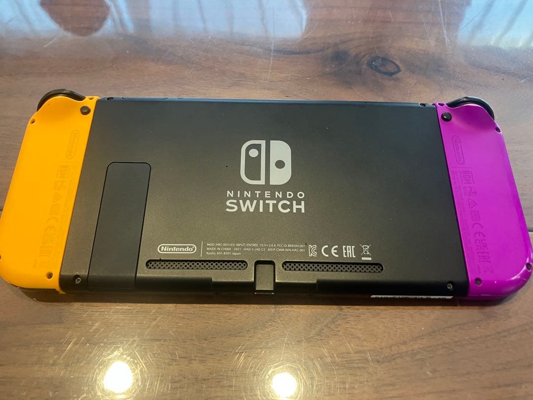 Nintendo Switch 本体 2021年　紫とオレンジ