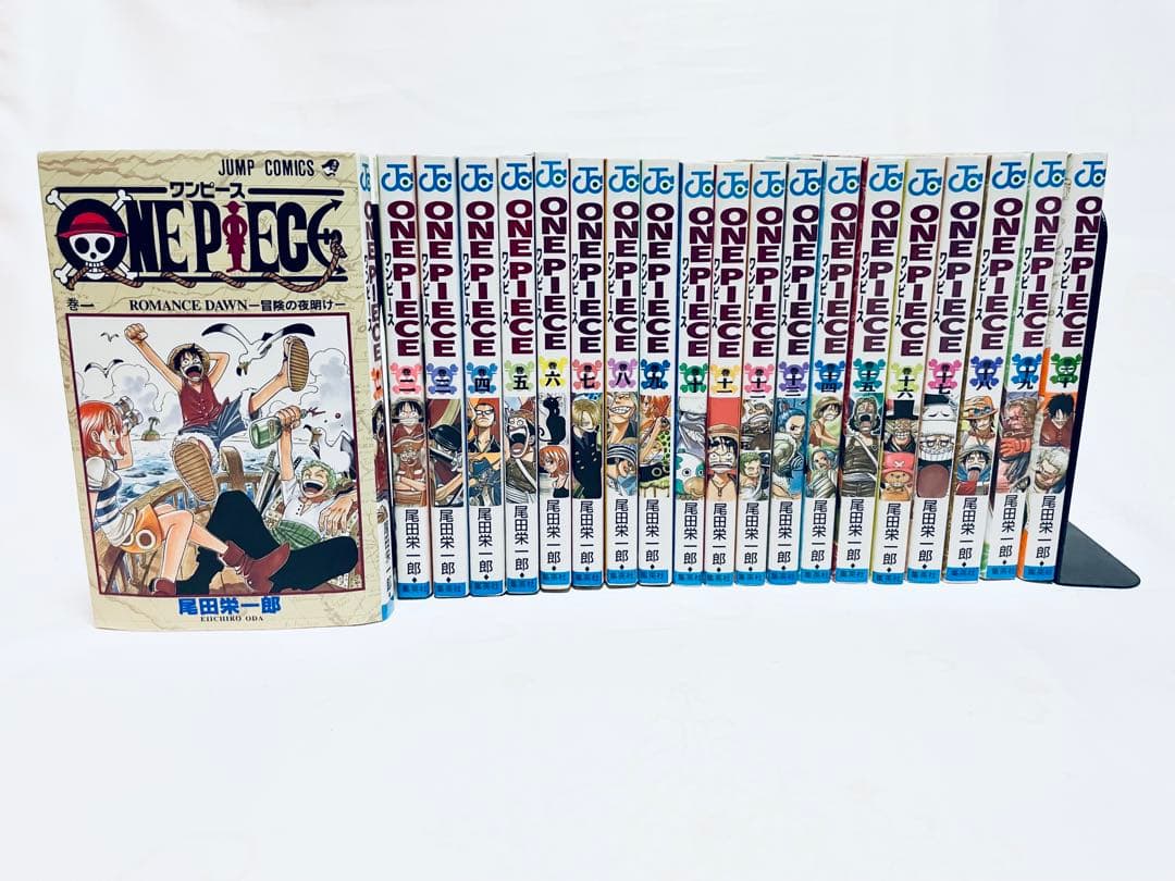 【限定値下げ中】★初版美品！ワンピース1〜82巻 抜け巻なし 尾田栄一郎