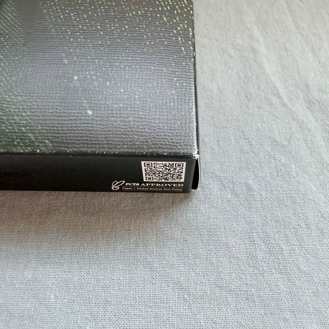 r.e.m.beauty Wicked ウィキッド アリアナ グランデ パレット