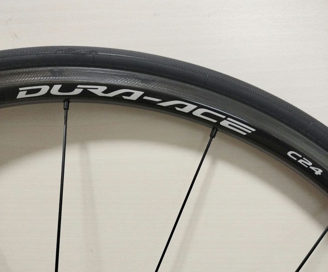 シマノDURA-ACE C24 軽量カーボンホイール