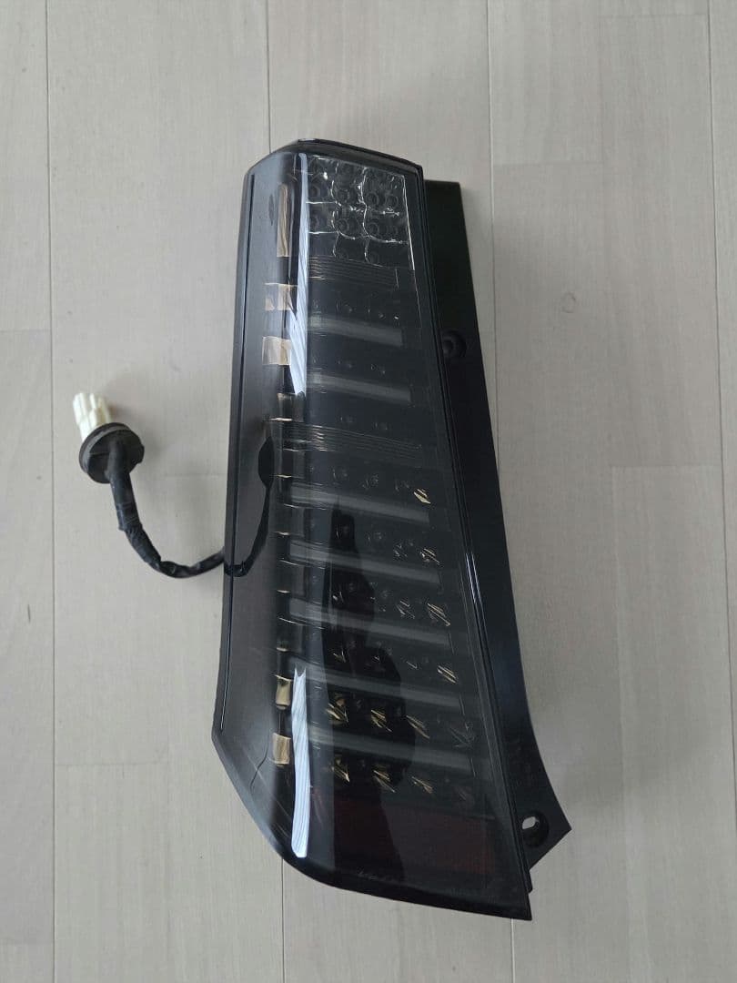 ワゴンRスティングレーMH23S　ヴァレンティ LED テールライト