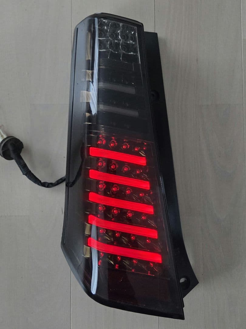 ワゴンRスティングレーMH23S　ヴァレンティ LED テールライト