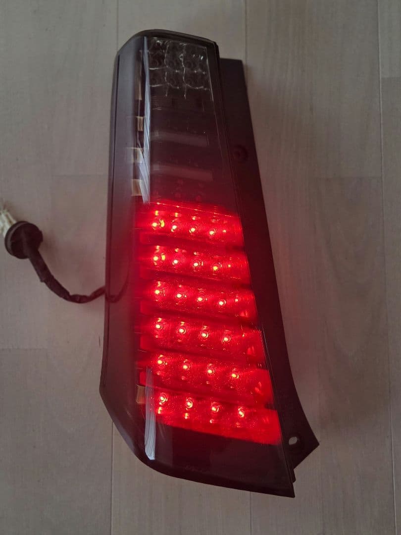 ワゴンRスティングレーMH23S　ヴァレンティ LED テールライト