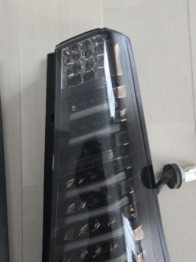ワゴンRスティングレーMH23S　ヴァレンティ LED テールライト