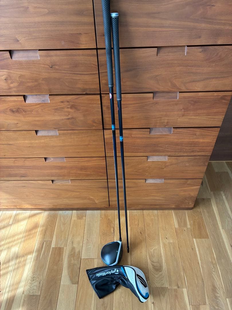 TaylorMade SIM2 MAX-D ドライバー
