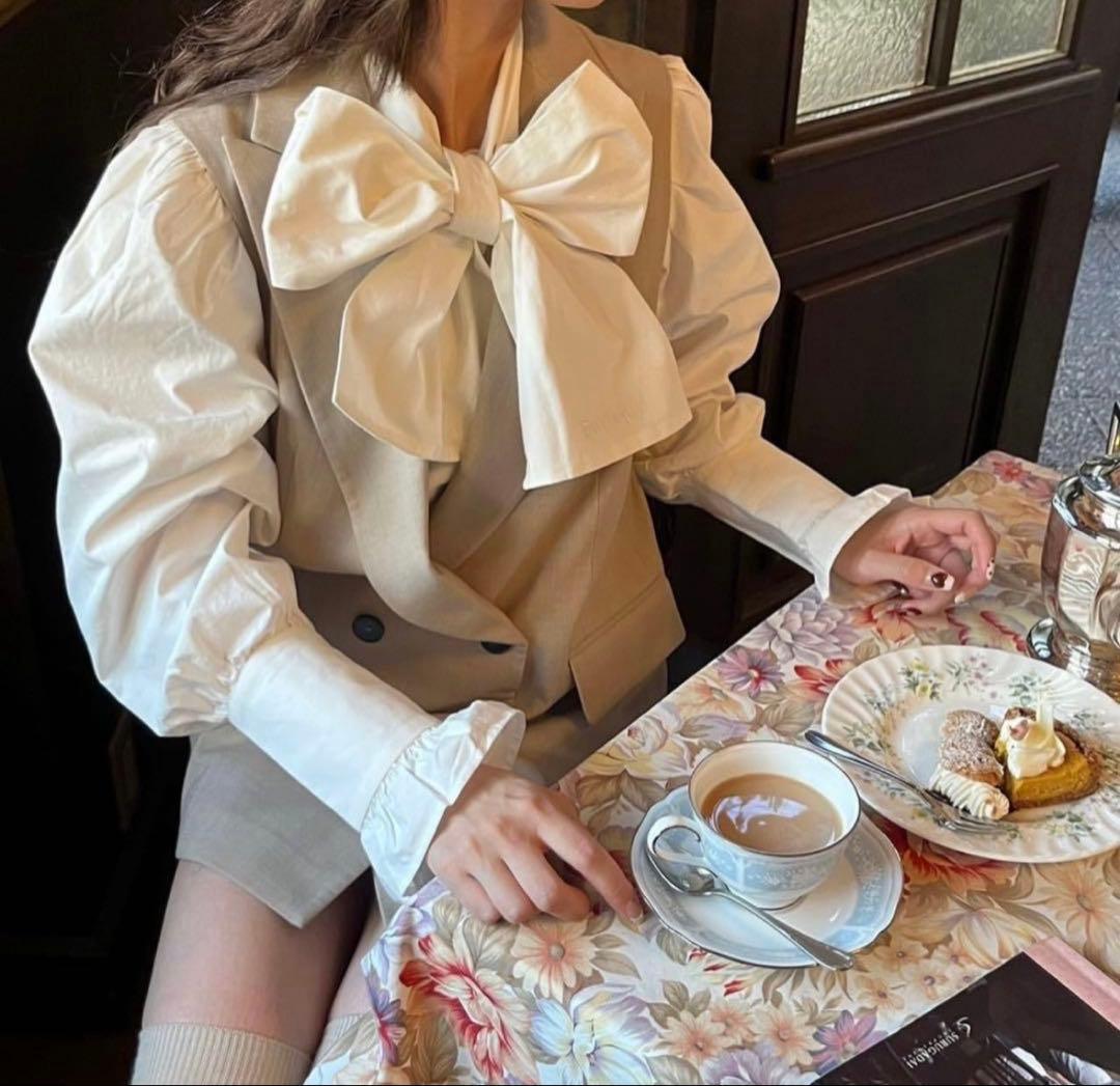 TreatÜrself トリートユアセルフ リボンタイブラウス white