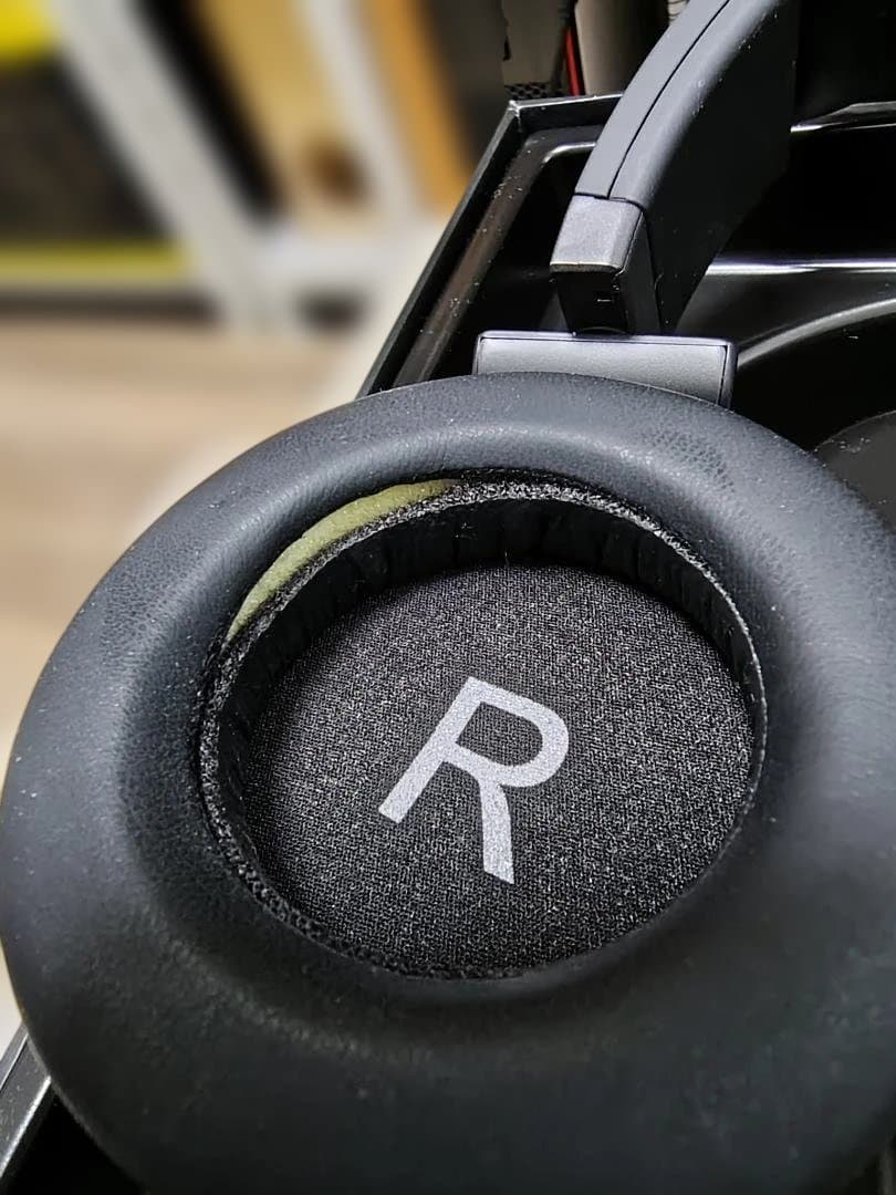 AKG K845BT ワイヤレスヘッドフォン ブラック 未使用(開封済み)