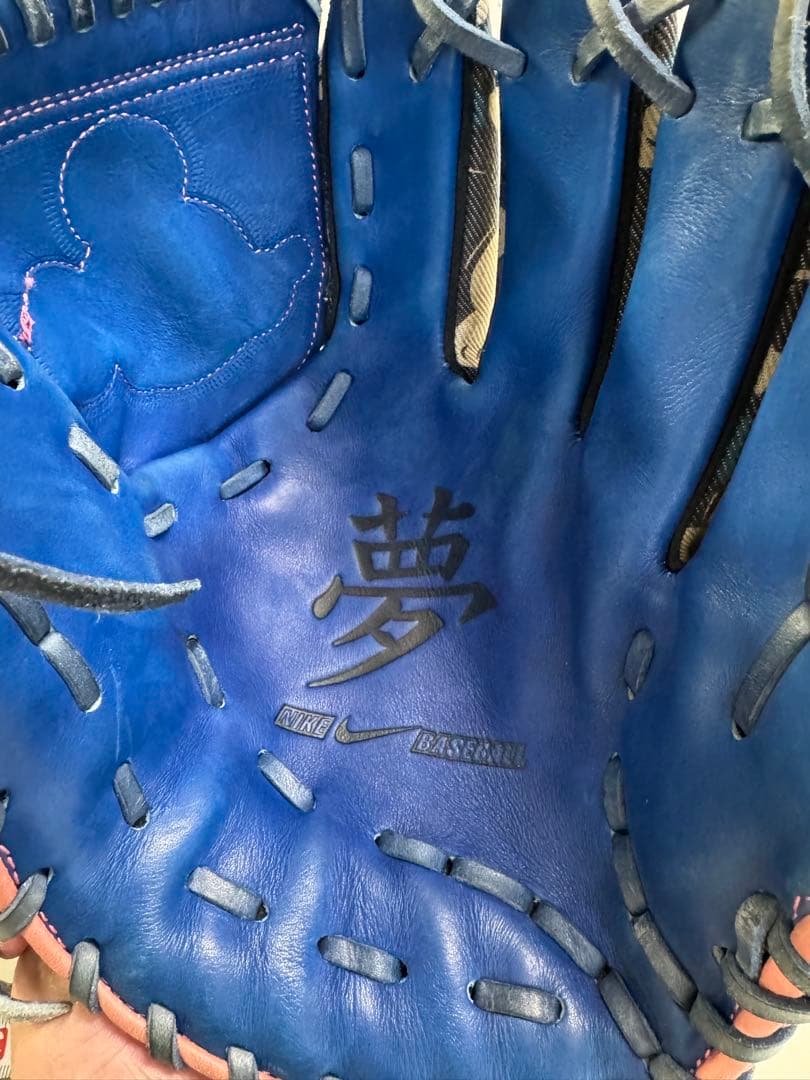 Nike ミッキーマウス柄 カスタムグローブ