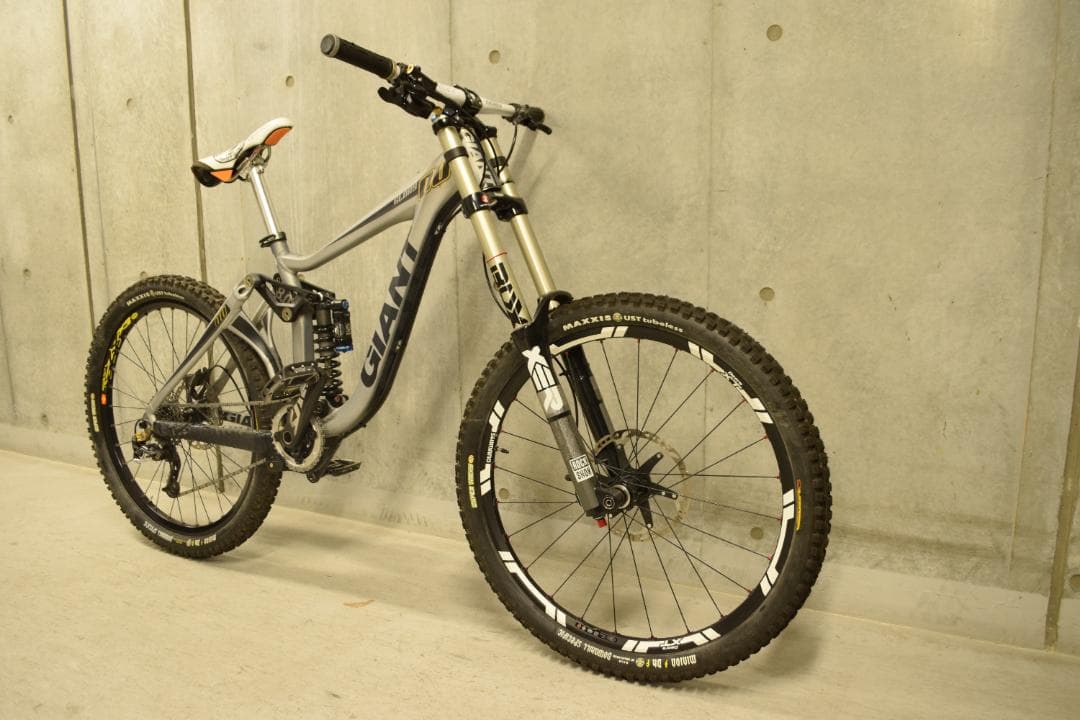 ジャイアント　GLORY　DH 　シマノ　XT