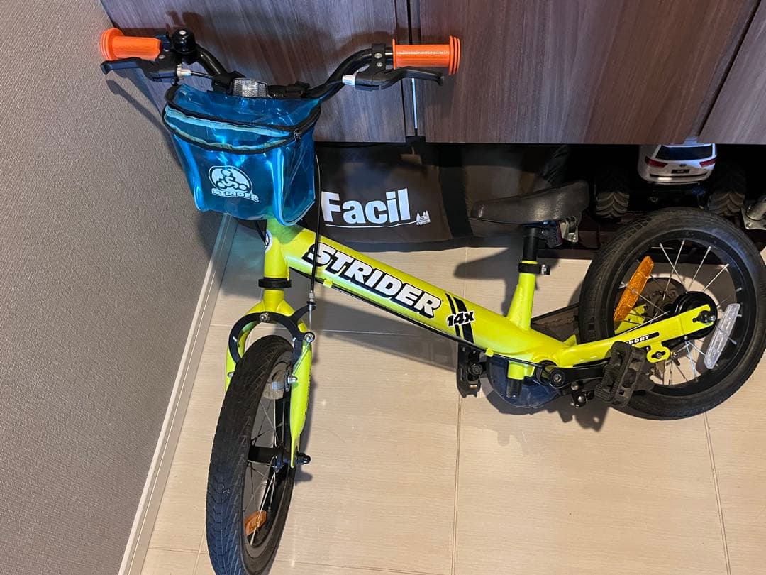STRIDER ストライダー 14x LIME YELLOWグリップカスタム