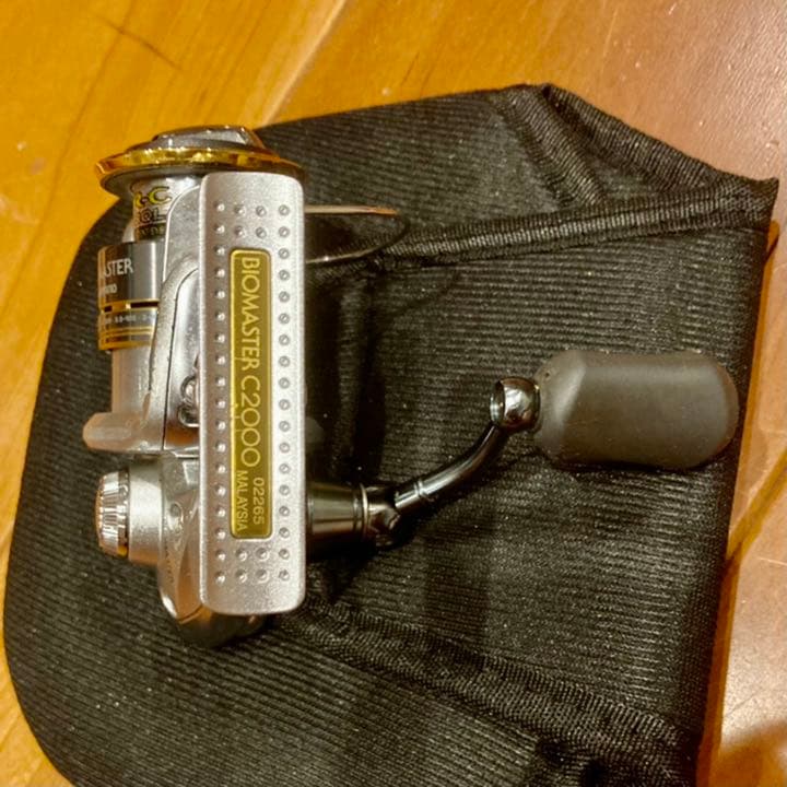 シマノ　バイオマスターC2000 保護カバー付き バイオマスター