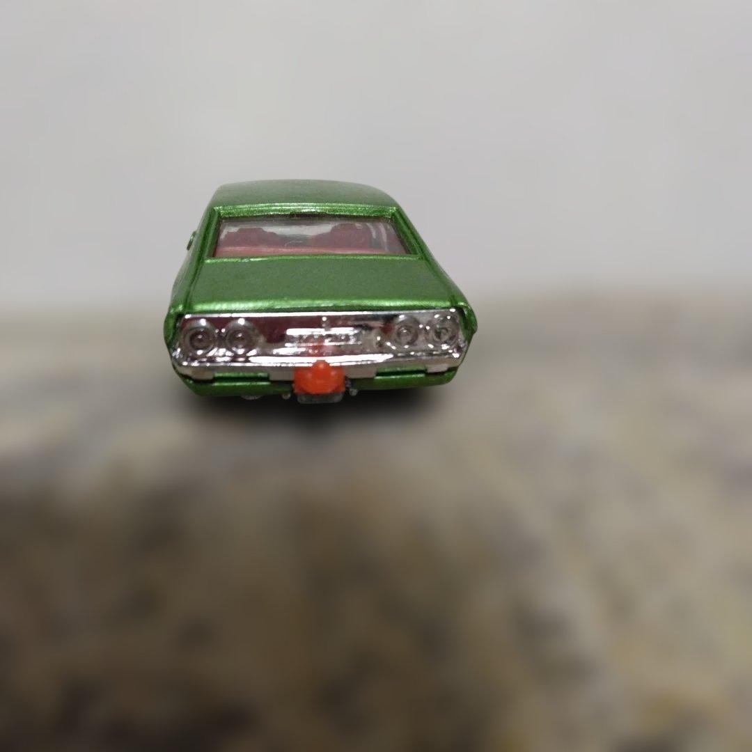 トミカ黒箱　82　ニッサンスカイライン2000CT－X