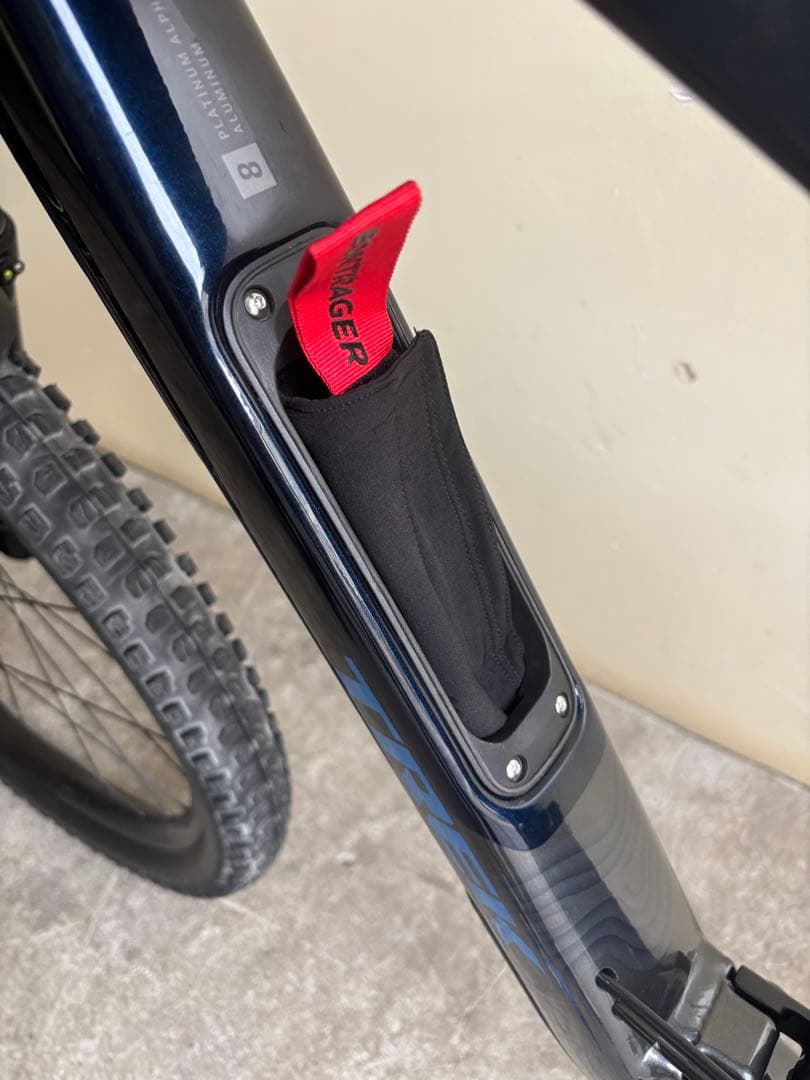Trek Slash 8 Gen6 M/Lサイズ