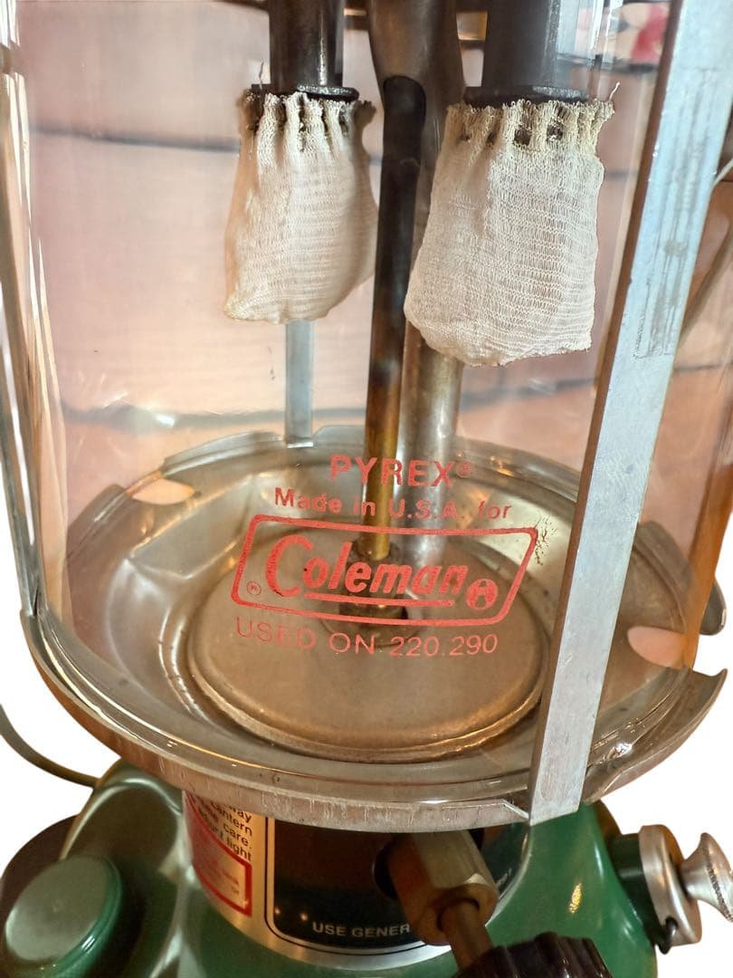 コールマン ツーマントルランタン 220K 1983年6月 ハードケース付き