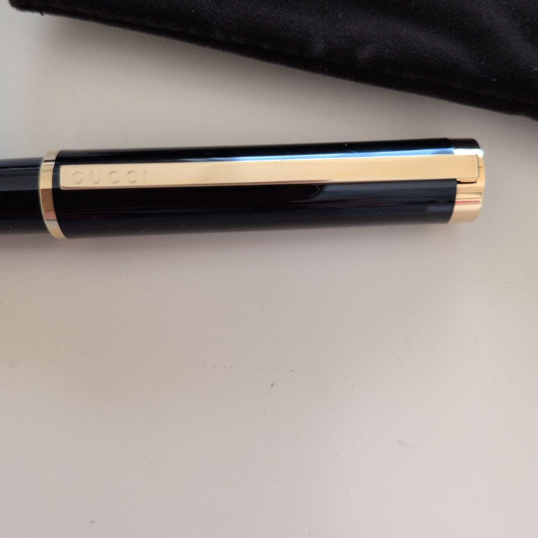 GUCCI ブラック 万年筆