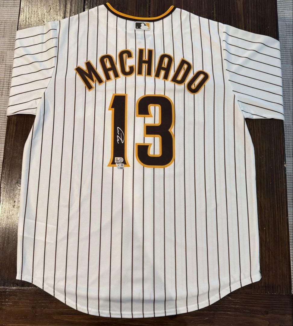 MLB パドレス　マニー　マチャド　サイン　ユニフォーム