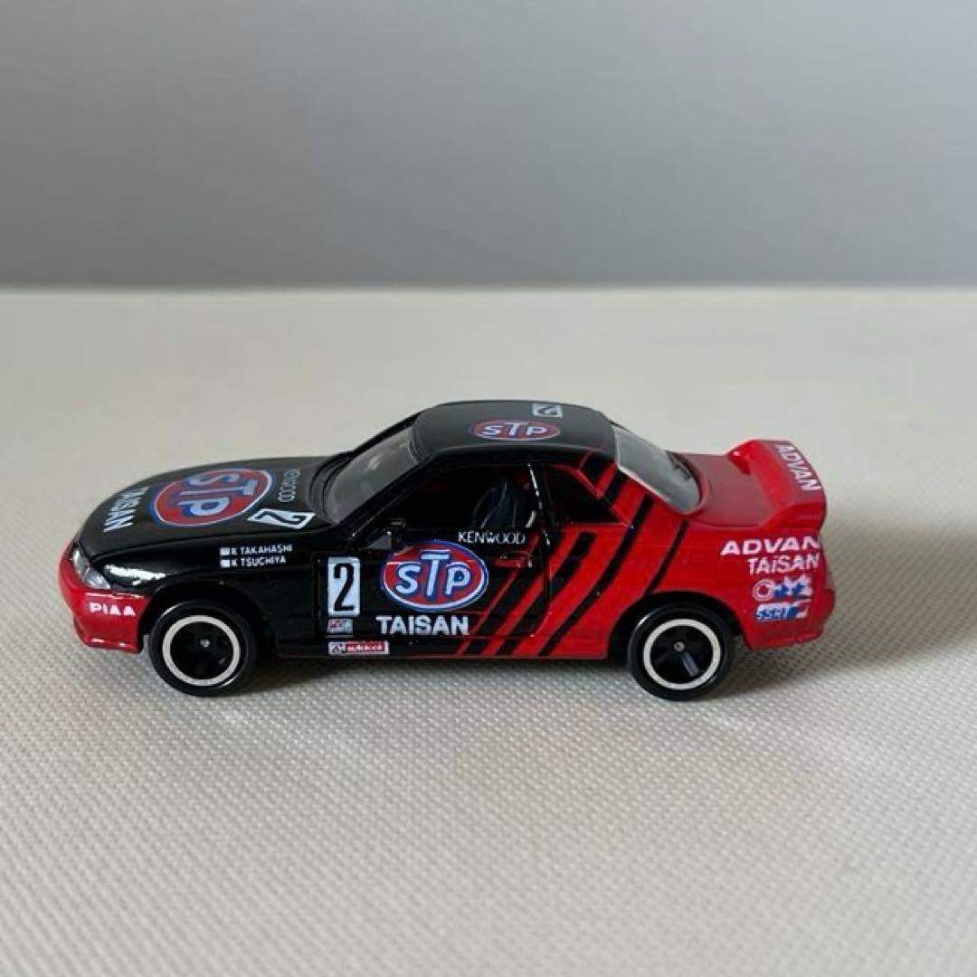トミカ　日産スカイライン GT-R R32 STPタイサン ガリバー特注　日本製