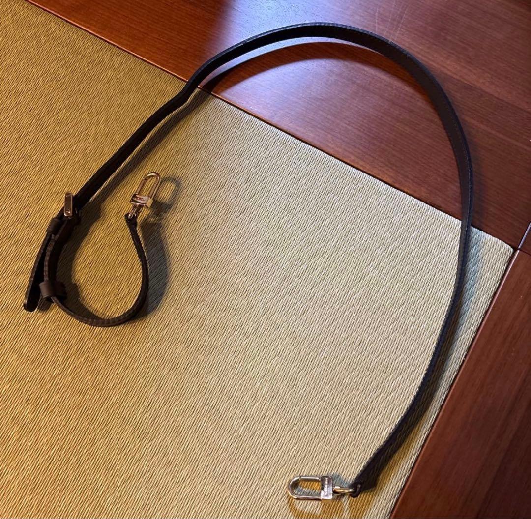 Louis Vuitton ブラックレザーストラップ