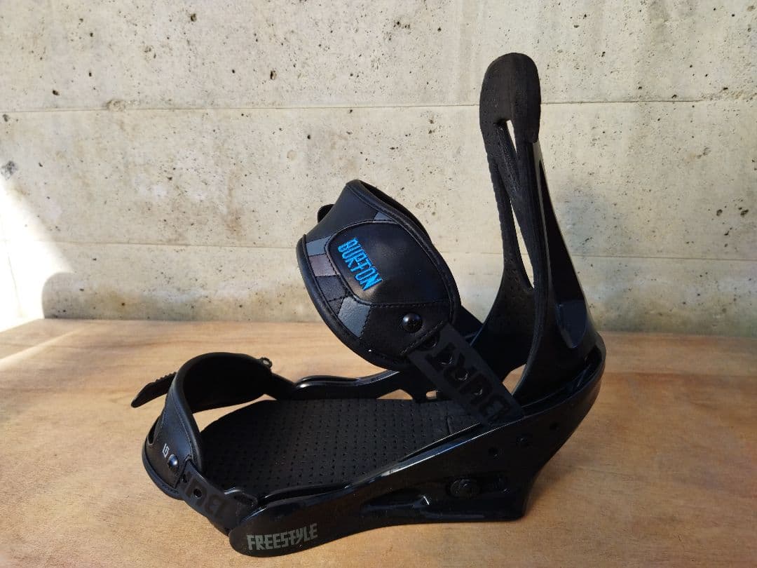 バートン　BURTON　FREESTYLE　Мサイズ　ビンディング　スノーボード