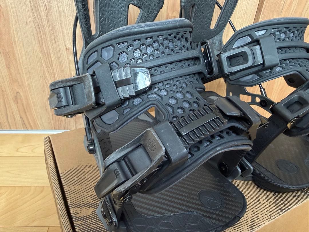 NIDEECKER FLOW ナイデッカー フロー NX2 CARBON M