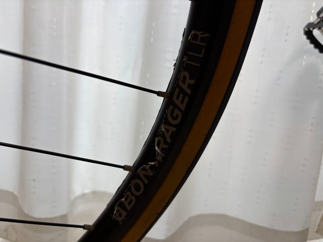TREK FX3/2020. M 引取