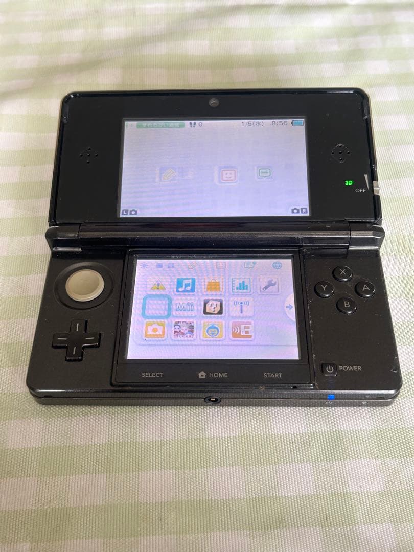 ニンテンドー3DS dark brown 本体とソフト3本