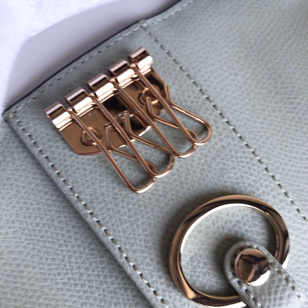 新品同様 FURLA フルラ キーケース 4連　レザー　アーチロゴ　ミント