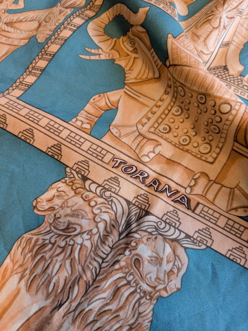 Hermes　カレ　 90cm　スカーフ