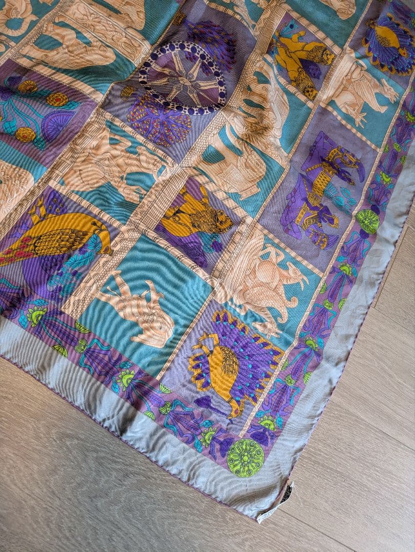 Hermes　カレ　 90cm　スカーフ
