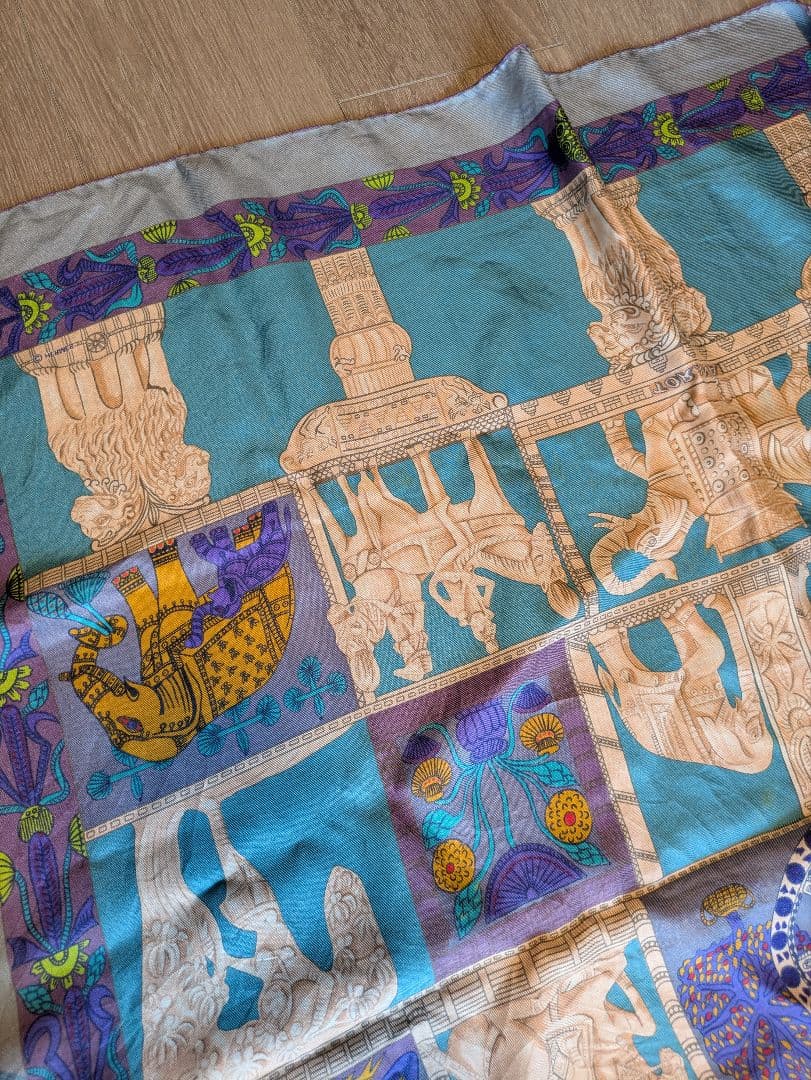 Hermes　カレ　 90cm　スカーフ