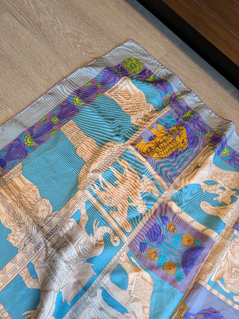 Hermes　カレ　 90cm　スカーフ