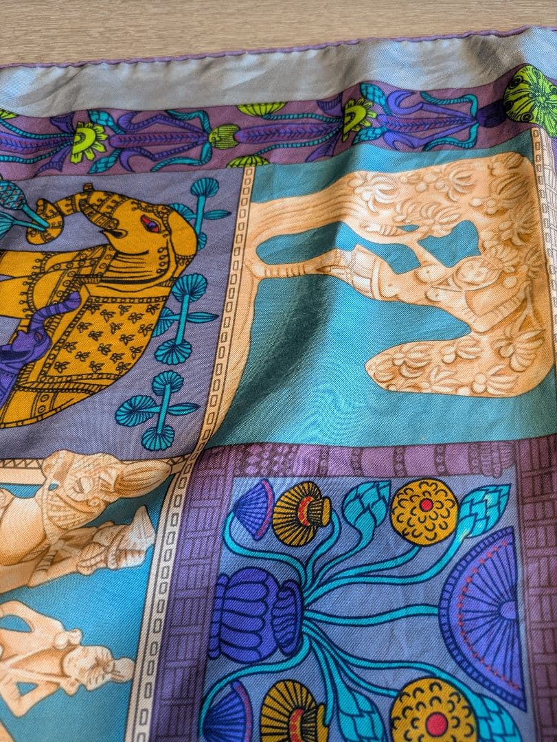 Hermes　カレ　 90cm　スカーフ